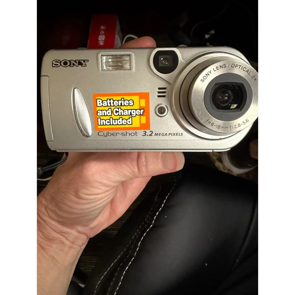 Sony Cyber-shot DSC-P72 3.2MP Digital Camera Silver 3x Optical Zoom Vintage Y2K